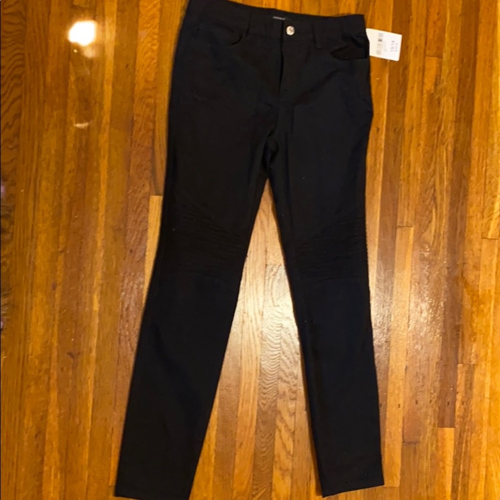 Black pants - Picture 2 of 3
